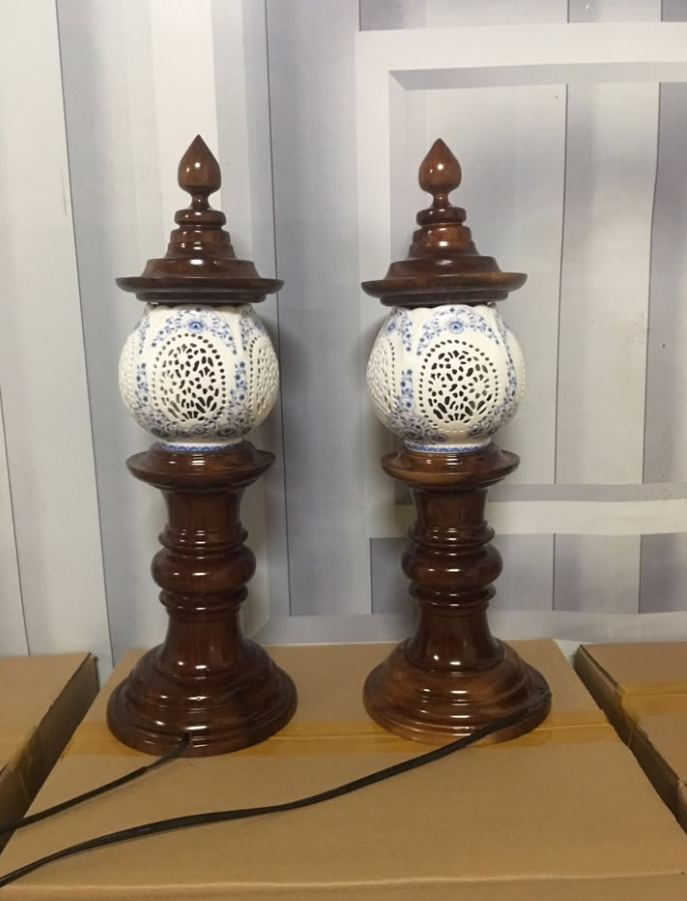 Đôi đèn thờ hình quả dứa đồng hun 22.png